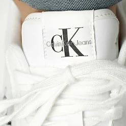 Vente flash 🤩 Baskets Retro Runner 0683 White Black de Calvin Klein ❤️ -France Calvin Klein Soldes 2024 calvin klein 347381 YM0YM00683 0K4 20221111T155035 03