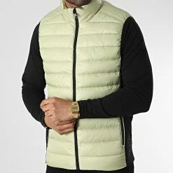 Promo 🤩 Doudoune Sans Manches Recycled Side Logo 8292 Vert Clair de Calvin Klein ⌛ -France Calvin Klein Soldes 2024 calvin klein 347405 K10K108292 L88 20221110T155804 03