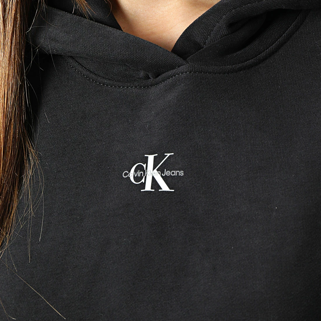 Le moins cher 🛒 Sweat Capuche Femme Micro Monologo 0434 Noir de Calvin Klein 🌟 2 Le moins cher 🛒 Sweat Capuche Femme Micro Monologo 0434 Noir de Calvin Klein 🌟 – Image 2