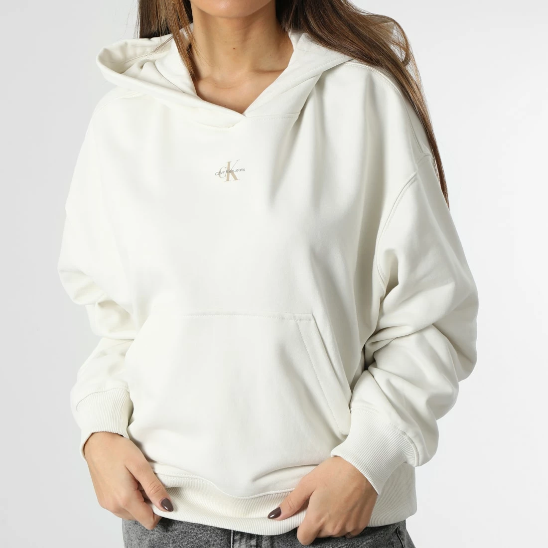 Grosses soldes 🥰 Sweat Capuche Femme Micro Monologo 0434 Blanc de Calvin Klein 👏 3 Grosses soldes 🥰 Sweat Capuche Femme Micro Monologo 0434 Blanc de Calvin Klein 👏 – Image 3