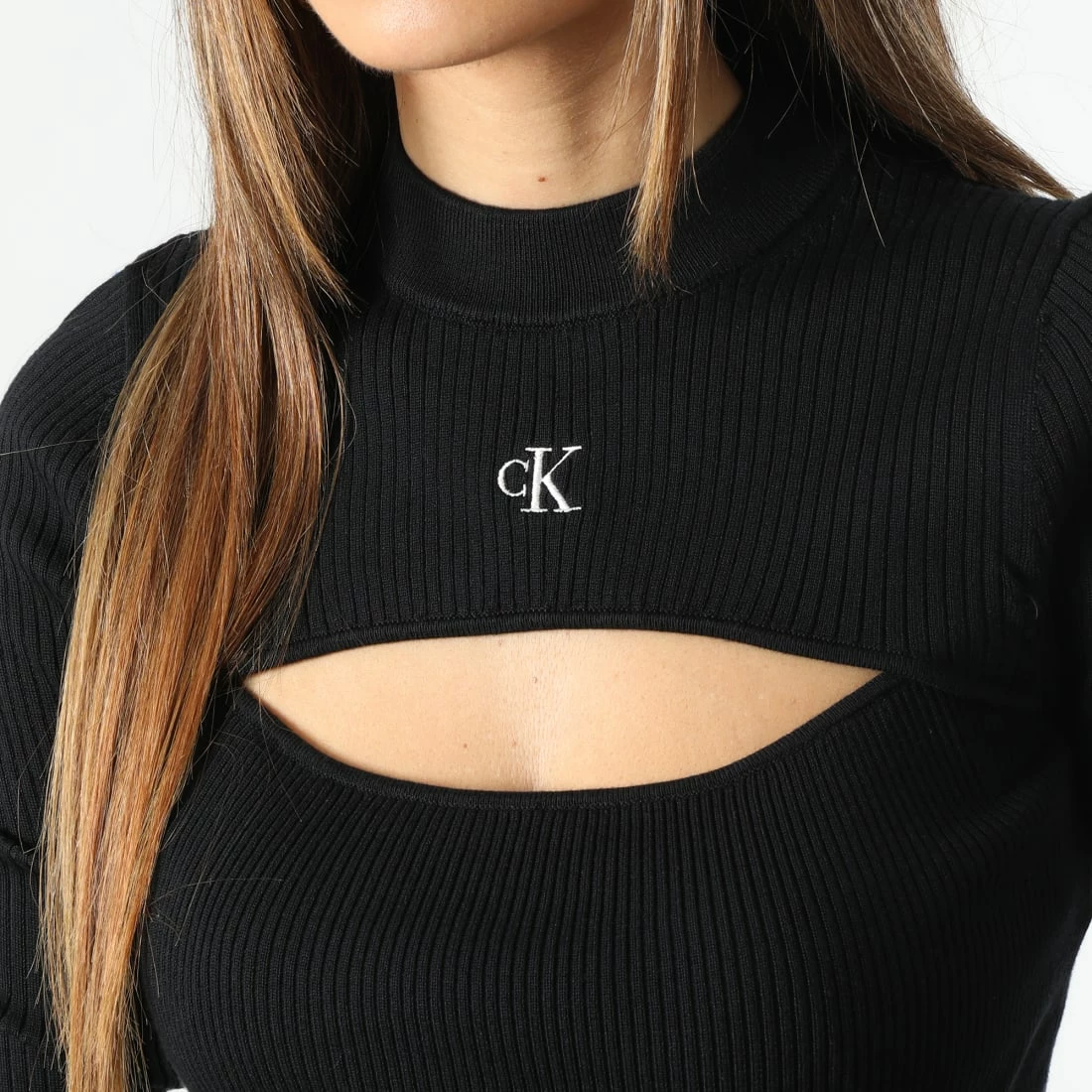 Promo 🧨 Pull Crop Femme Cut Out Neckline 0446 Noir de Calvin Klein 🔥 2 Promo 🧨 Pull Crop Femme Cut Out Neckline 0446 Noir de Calvin Klein 🔥 – Image 2