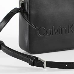 Meilleure affaire 🌟 Sac A Main Femme CK Set 0180 Noir de Calvin Klein 🥰 6 Meilleure affaire 🌟 Sac A Main Femme CK Set 0180 Noir de Calvin Klein 🥰 -France Calvin Klein Soldes 2024 calvin klein 347427 K60K610180 BAX 20221117T121928 03