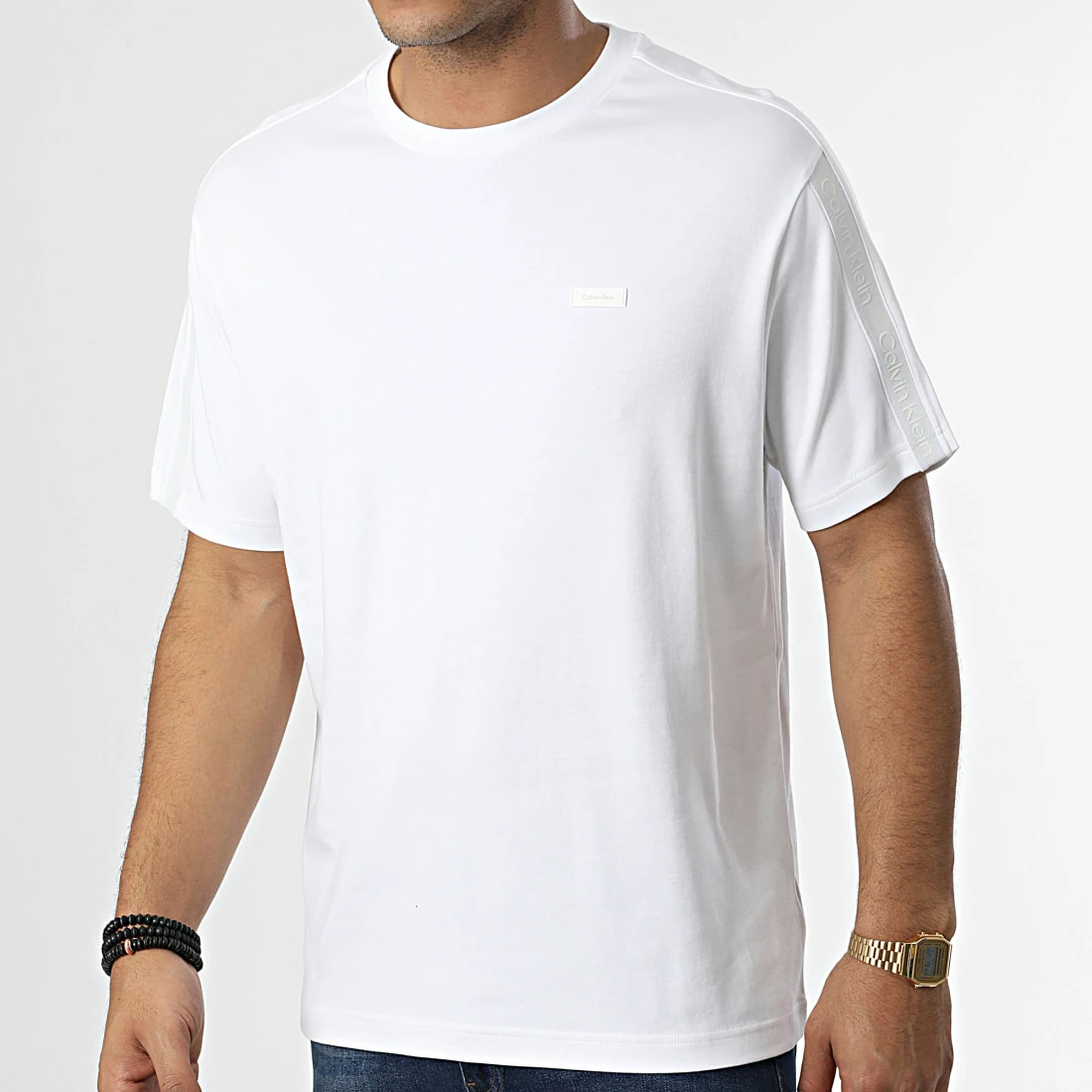 Promo 💯 Tee 👚 Shirt A Bandes Logo Tape Comfort 0814 Blanc de Calvin Klein ✔️ 1 Promo 💯 Tee 👚 Shirt A Bandes Logo Tape Comfort 0814 Blanc de Calvin Klein ✔️