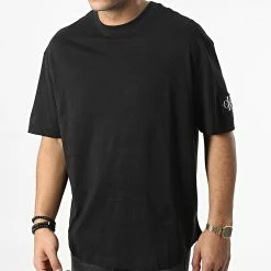 Sortie 🛒 Tee 👕 Shirt Oversize 1609 Noir de Calvin Klein 🎉