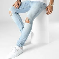 Bon marché 🛒 Jean Skinny 2412 Bleu Wash de Calvin Klein 💯 -France Calvin Klein Soldes 2024 calvin klein 347761 J30J322412 1AA 20221118T153955 03