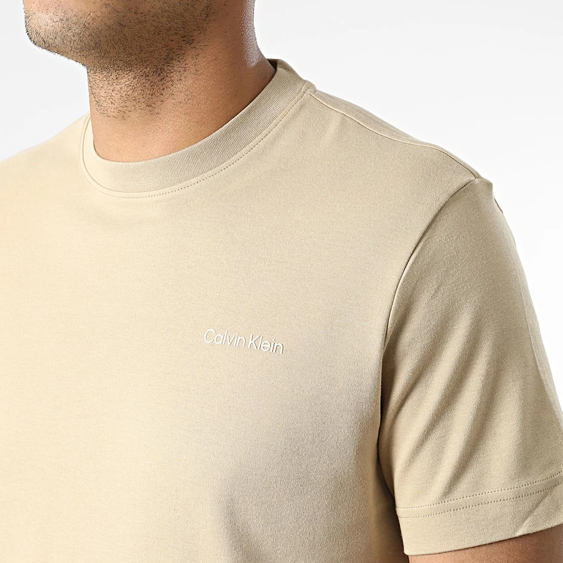 Vente flash ✨ Tee 👕 Shirt Micro Logo Interlock 9894 Sable de Calvin Klein 👍 2 Vente flash ✨ Tee 👕 Shirt Micro Logo Interlock 9894 Sable de Calvin Klein 👍 – Image 2