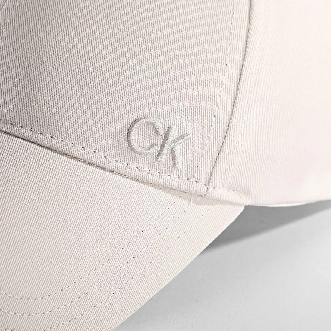 Grosses soldes 😉 Casquette CK ⚾ Baseball 2533 Beige Clair de Calvin Klein 💯 2 Grosses soldes 😉 Casquette CK ⚾ Baseball 2533 Beige Clair de Calvin Klein 💯 – Image 2