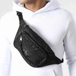 Grosses soldes 🧨 Sac Banane Sport Essential 0090 Noir de Calvin Klein 😀