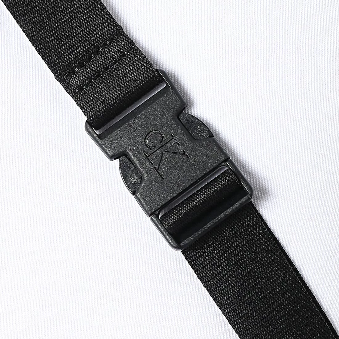 Coupon 🥰 Sac Banane Sport Essential 0092 Noir de Calvin Klein 🎁 4 Coupon 🥰 Sac Banane Sport Essential 0092 Noir de Calvin Klein 🎁 – Image 4