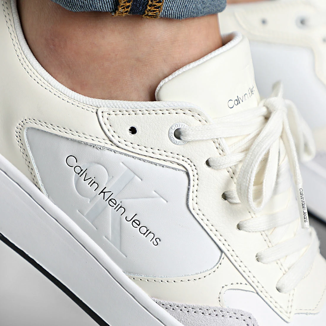 Budget ✨ Baskets Cupsole Low Leather Mono 0574 Ivory Ghost Grey Black de Calvin Klein 🧨 2 Budget ✨ Baskets Cupsole Low Leather Mono 0574 Ivory Ghost Grey Black de Calvin Klein 🧨 – Image 2