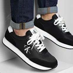 Bon marché 🌟 Baskets Retro Runner Mono 0683 Black White de Calvin Klein 👏