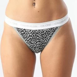Acheter 🛒 Culotte Femme Brazilian QF5834E Gris Leopard de Calvin Klein 👍